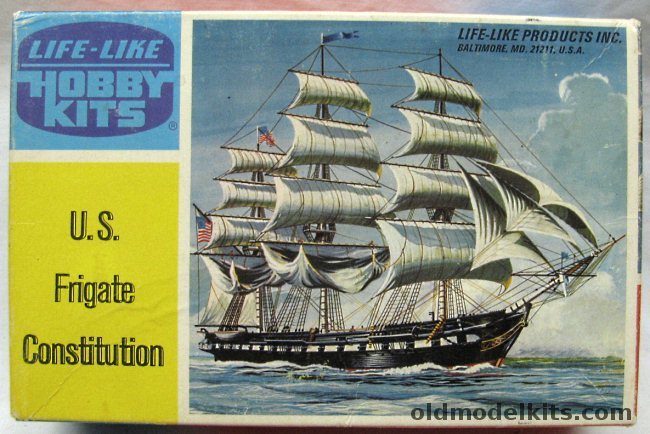 Life-Like USS Constitution Old Ironsides - with Molded Furled Sails - Ex-Pyro, B313 plastic model kit